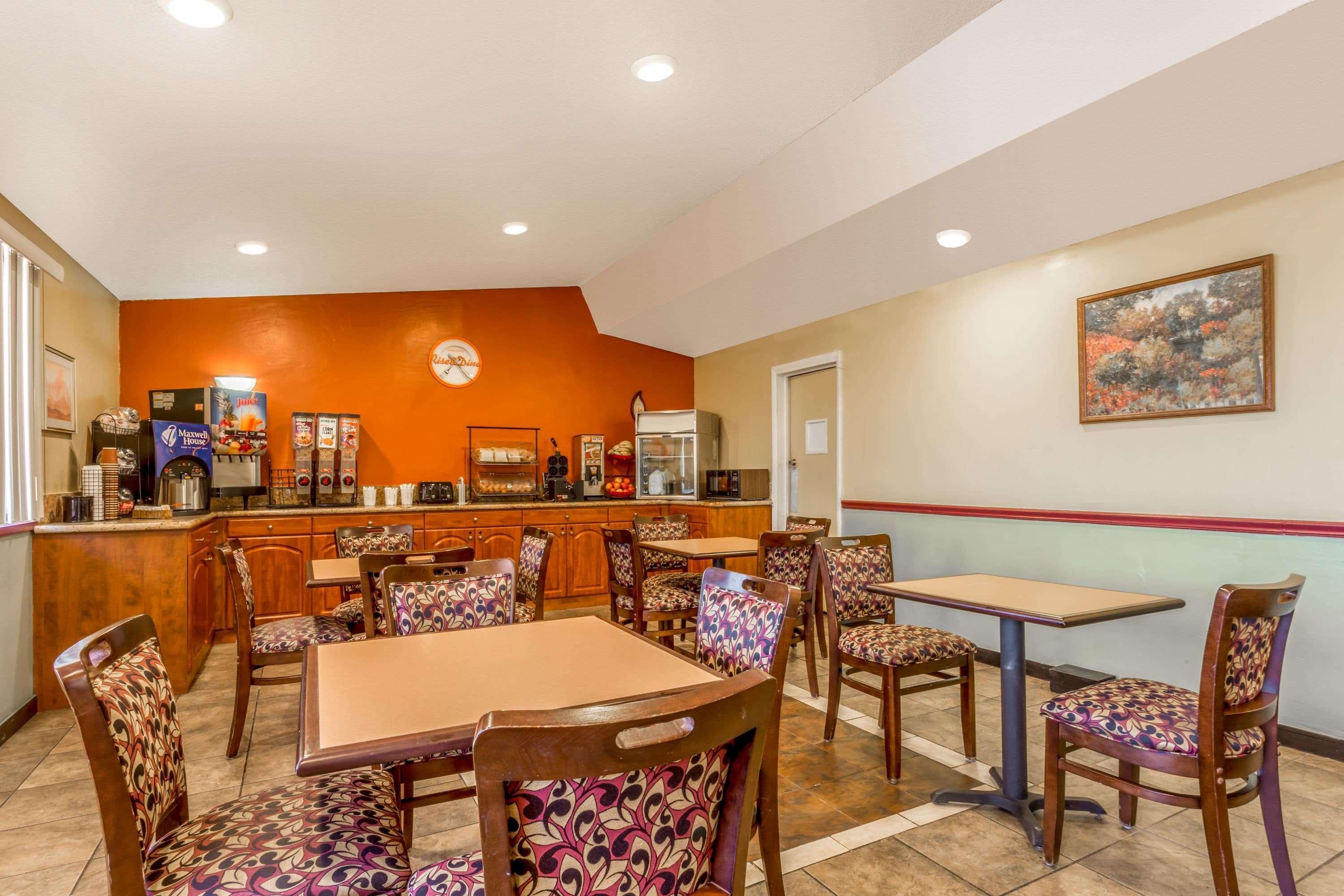 Howard Johnson By Wyndham Phoenix Airport/Downtown Area Esterno foto