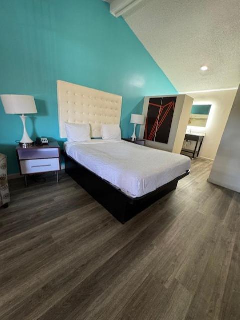 Howard Johnson By Wyndham Phoenix Airport/Downtown Area Esterno foto