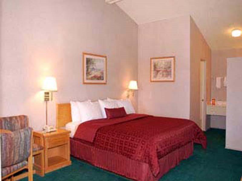 Howard Johnson By Wyndham Phoenix Airport/Downtown Area Esterno foto